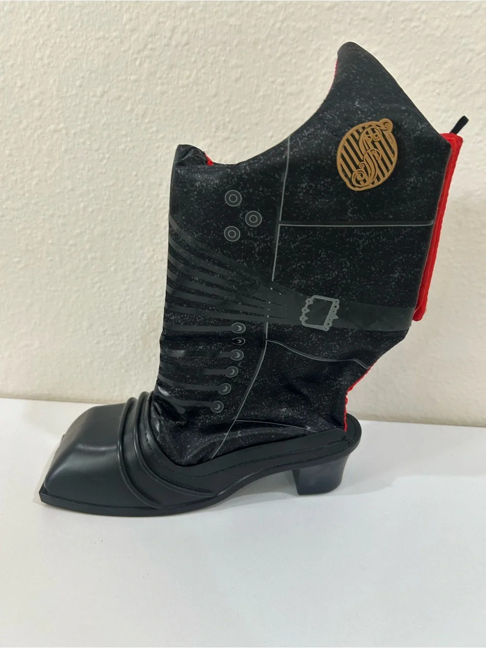 Universal Studios Wicked Elpheba Costume Boots, Fits up to a child size 1.5 NWOT
